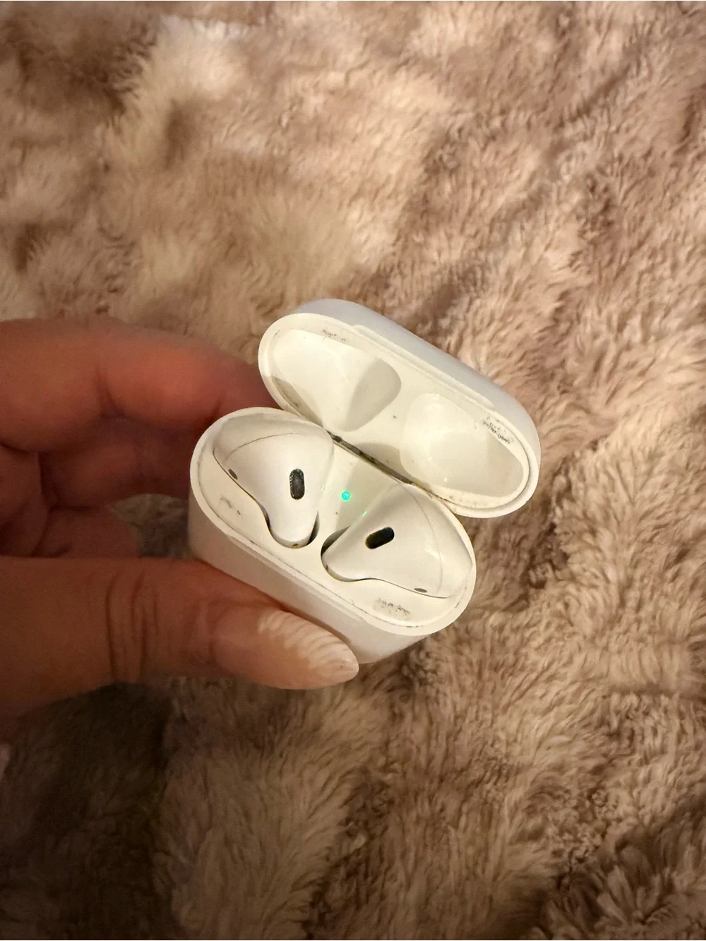 Apple white airpods